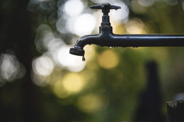 Common Causes of Outdoor Water Faucet Leaks Performance Plumbing